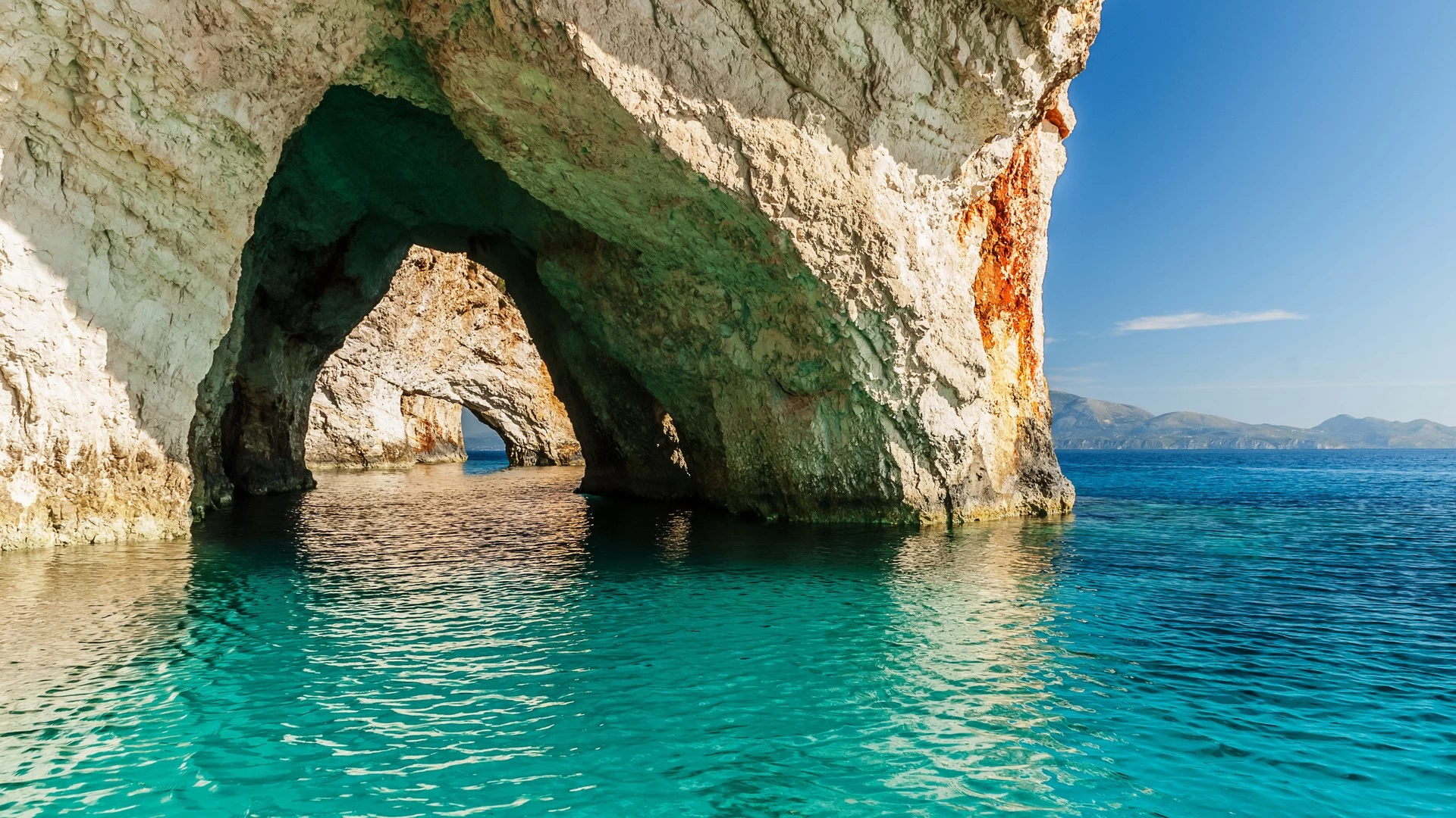 Televizor QLED Samsung QE65Q7FAAUXUA block specification img 5