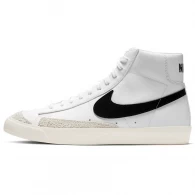 Кроссовки Nike BLAZER MID 77 VNTG 