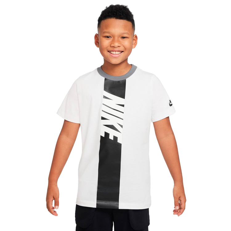 Tricou Nike B NSW TEE AMPLIFY SP22 / Barbati / XS / Alb photo 1 Tricou Nike B NSW TEE AMPLIFY SP22 / Barbati / XS / Alb photo 1