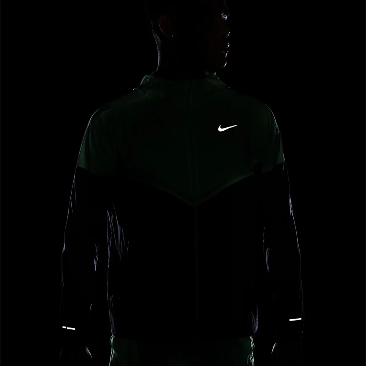 Мужская Ветровка Nike M NK IMP LGHT WR JKT M Разноцветный photo 2