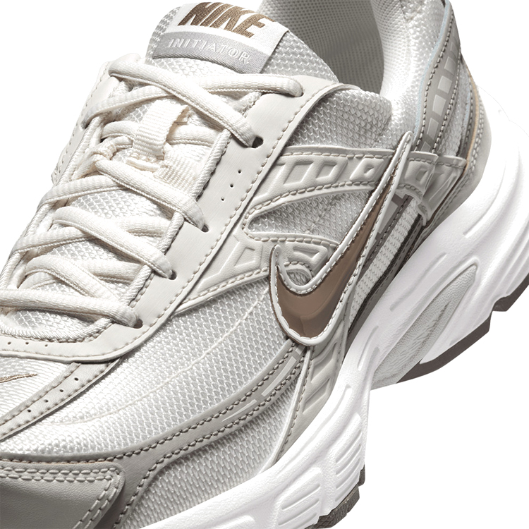 Кроссовки Nike WMNS INITIATOR / Женский / 40.5 / Бежевый photo 5