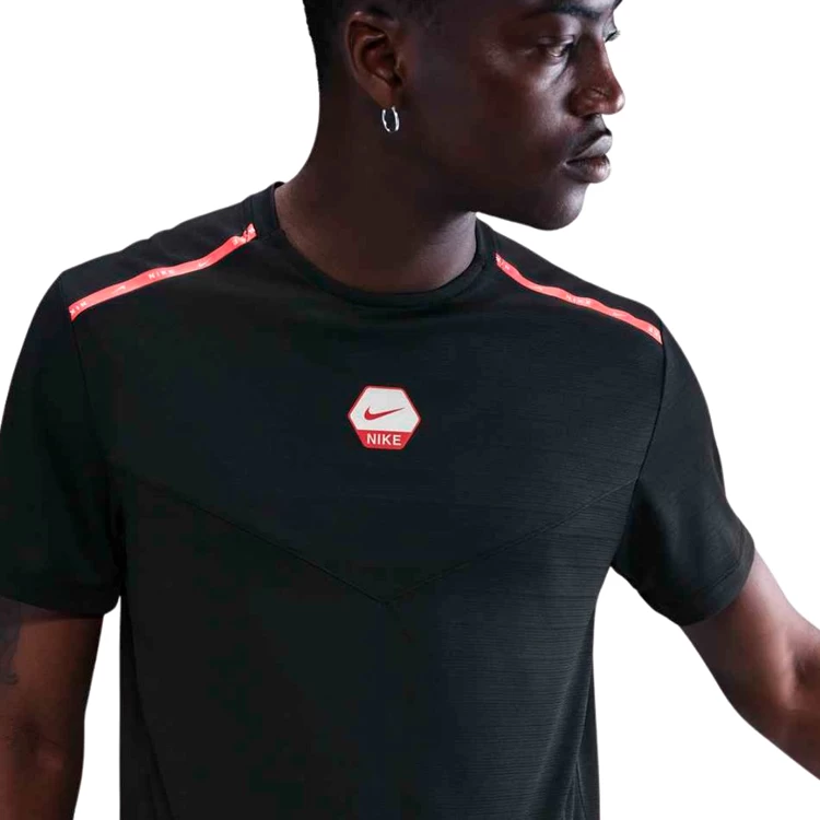 Футболка мужская Nike M NSW CS RUN TEE L Черный photo 4