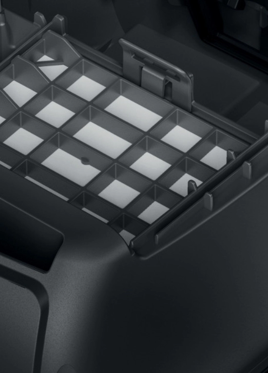 Пылесос с мешком Bosch BGB2X111 / 600Вт / Черный photo 4