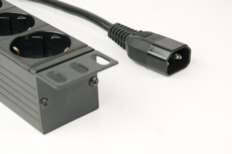 Gembird EG-PDU-014-C14, Power distribution unit (PDU), 8 Schuko sockets, 1U, 16A, C14 plug 3 m cable photo 2