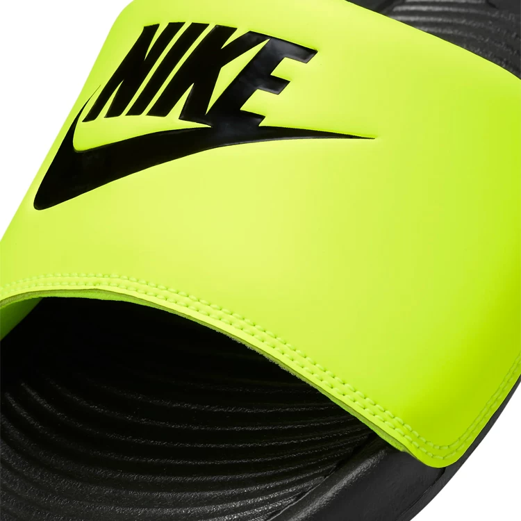 Slapi Nike VICTORI ONE SLIDE pt Barbati / 46 / Negru-galben photo 5