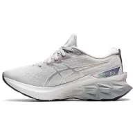 Кроссовки Asics NOVABLAST 2 