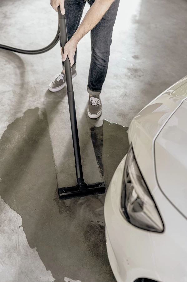 Пылесос моющий и с мешком Karcher WD3V / 1000Вт / Желтый с черным photo 2