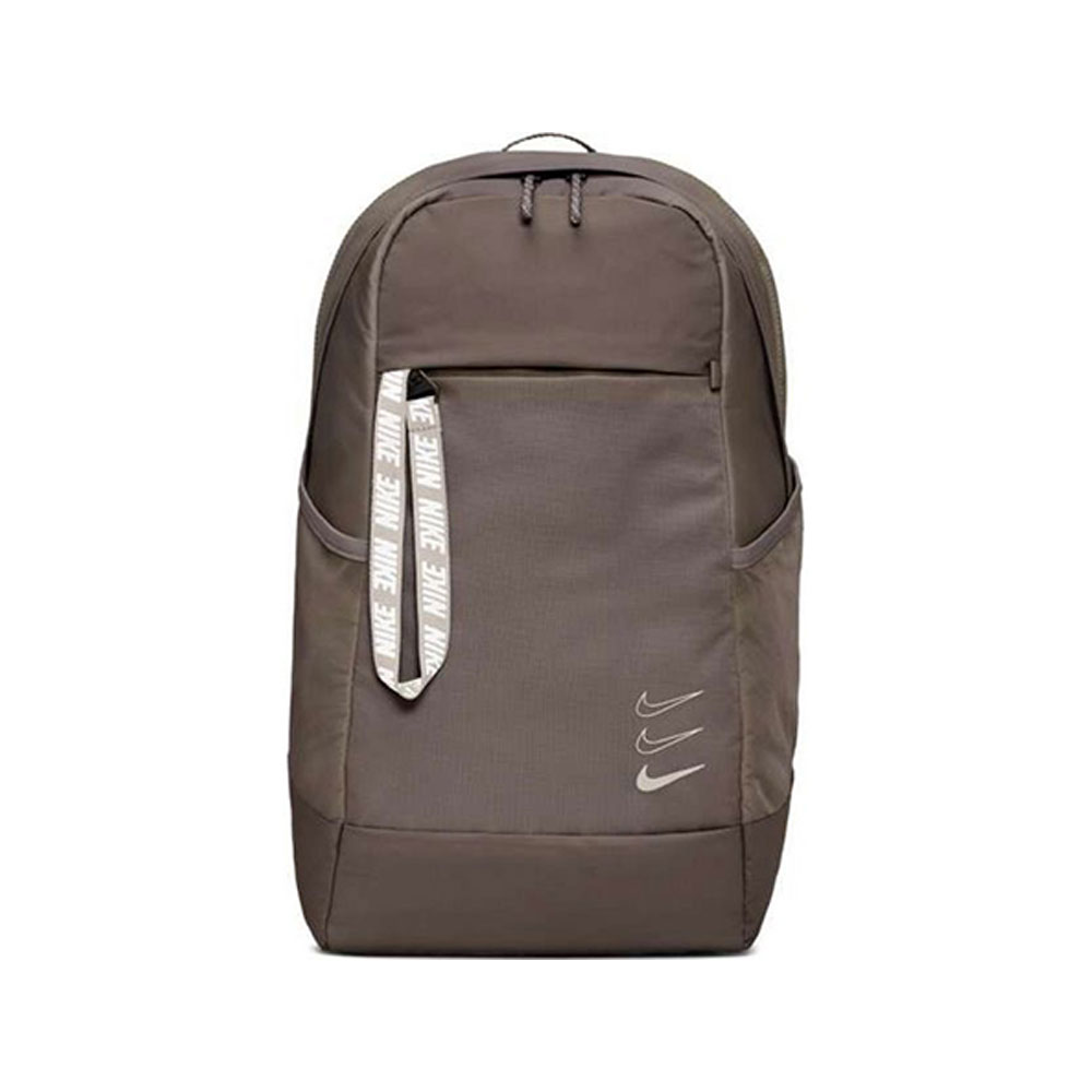 Рюкзак Nike NK SPRTSWR ESSENTIALS BKPK/BA6143-040/Серый photo 1 Рюкзак Nike NK SPRTSWR ESSENTIALS BKPK/BA6143-040/Серый photo 1