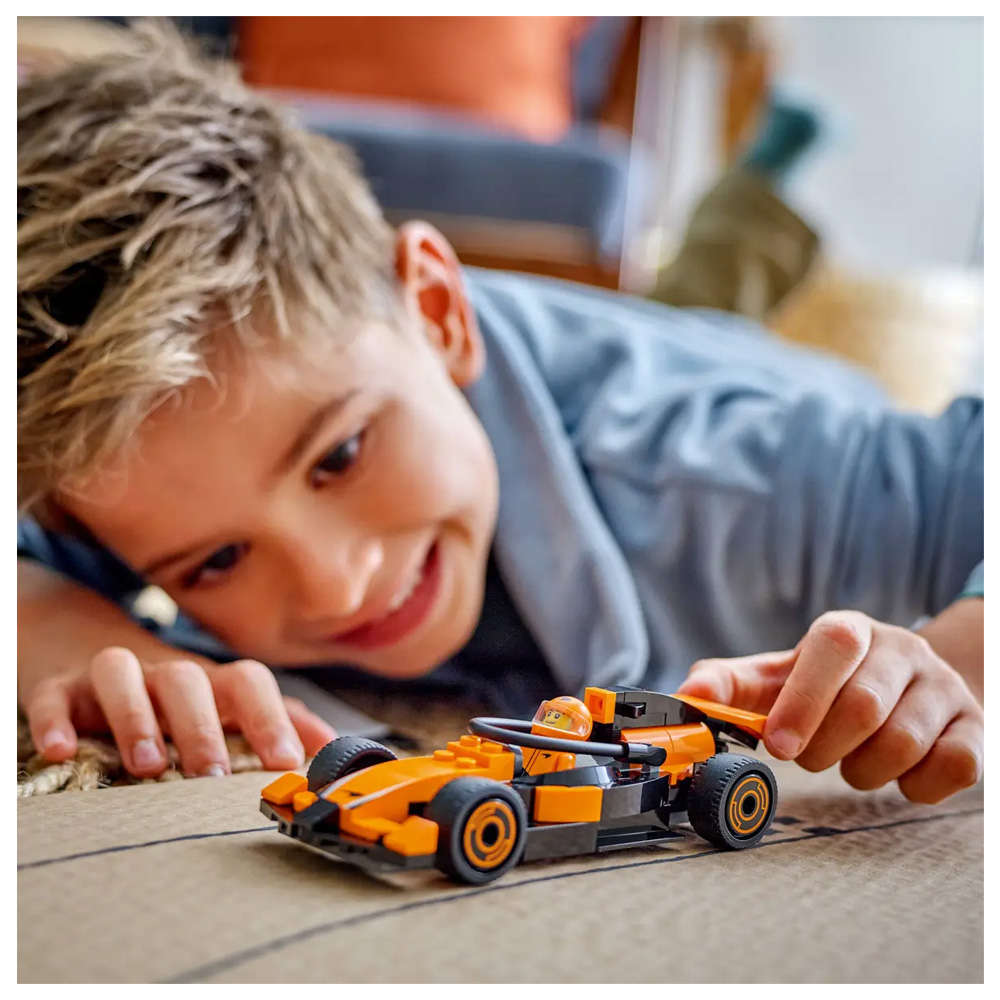 Constructor Lego City F1 Driver with McLaren Race Car 60442 de la 6+ ani photo 8