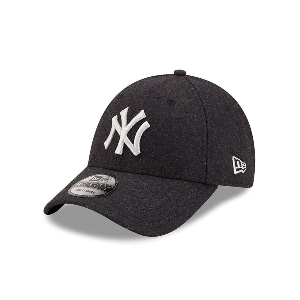 Chipiu New Era Winterized 940 NYY photo Chipiu New Era Winterized 940 NYY photo