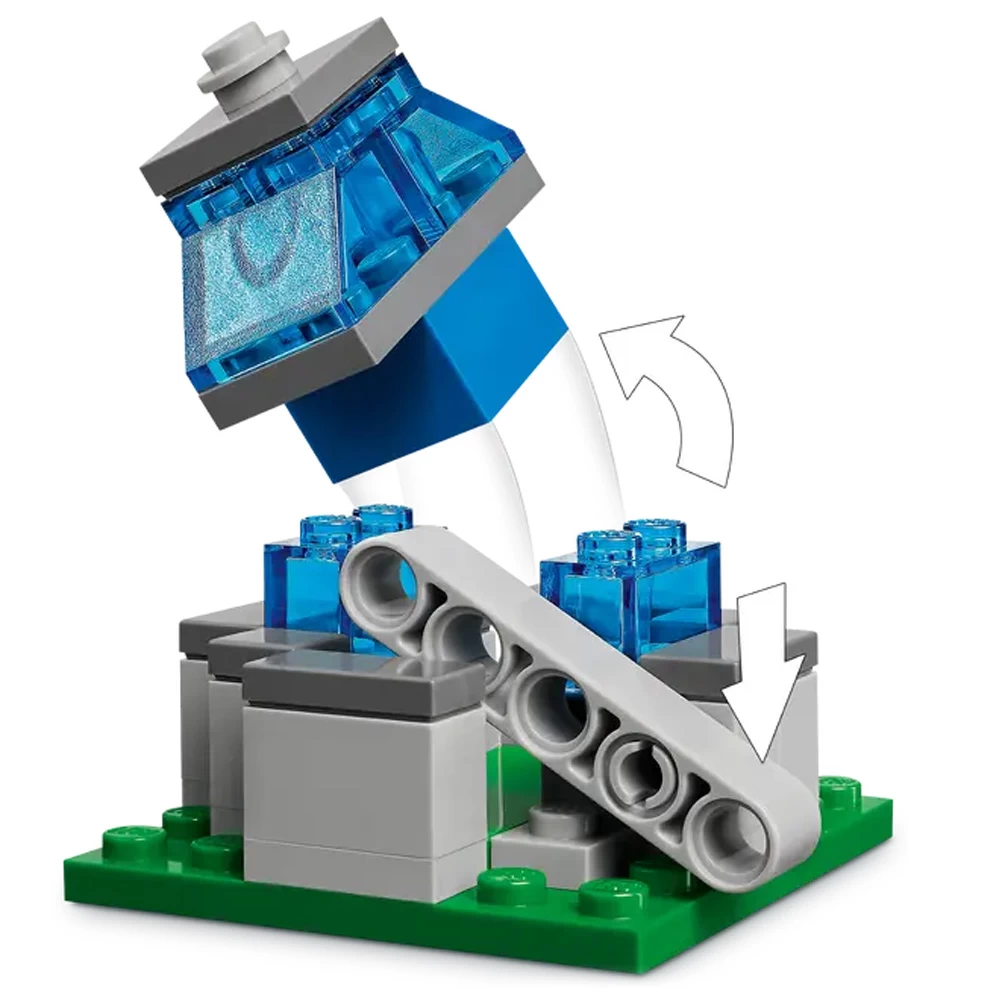 Constructor Lego Minecraft The Ghast Balloon Village Attack 21273 de la 10+ ani photo 9