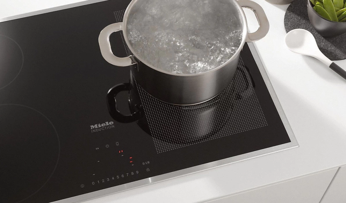 Встраиваемая индукционная панель Miele KM7464 FL Black photo 3