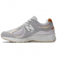 Кроссовки New Balance 2002R 