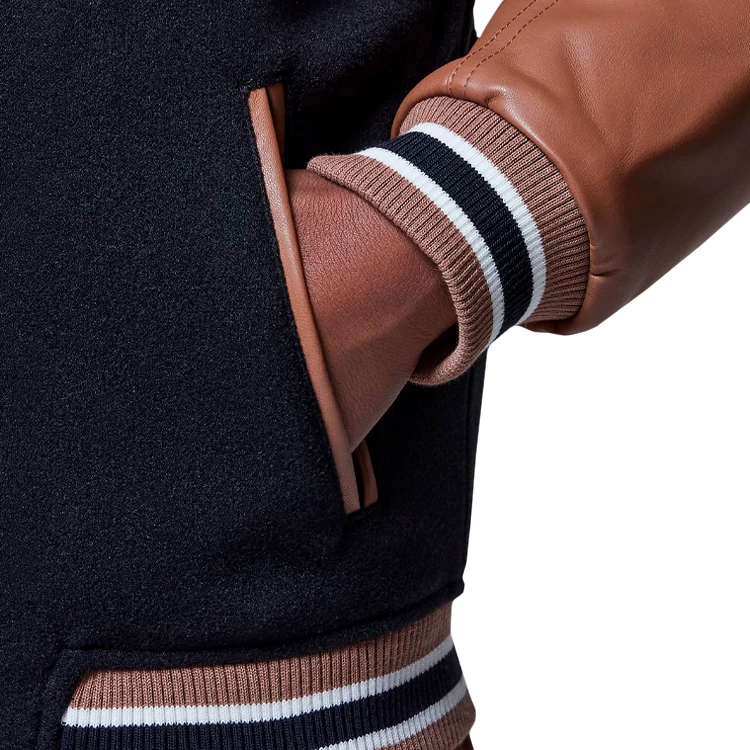 Scurta Nike JORDAN VARSITY / Barbati / S / Negru-maro photo 4