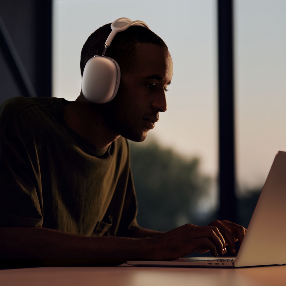 Наушники Apple AirPods Max Фиолетовый Беспроводные / Дом и Офис / Фиолетовый photo 4